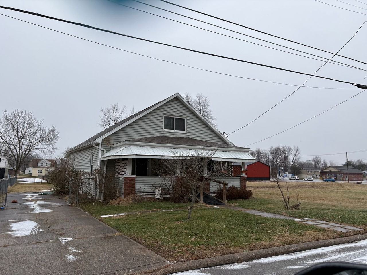 2625 27th Ave - Photo 2 of 9