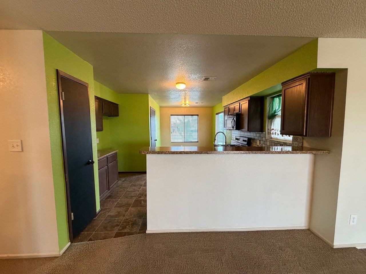 7258 E 36th Pl - Photo 7 of 30