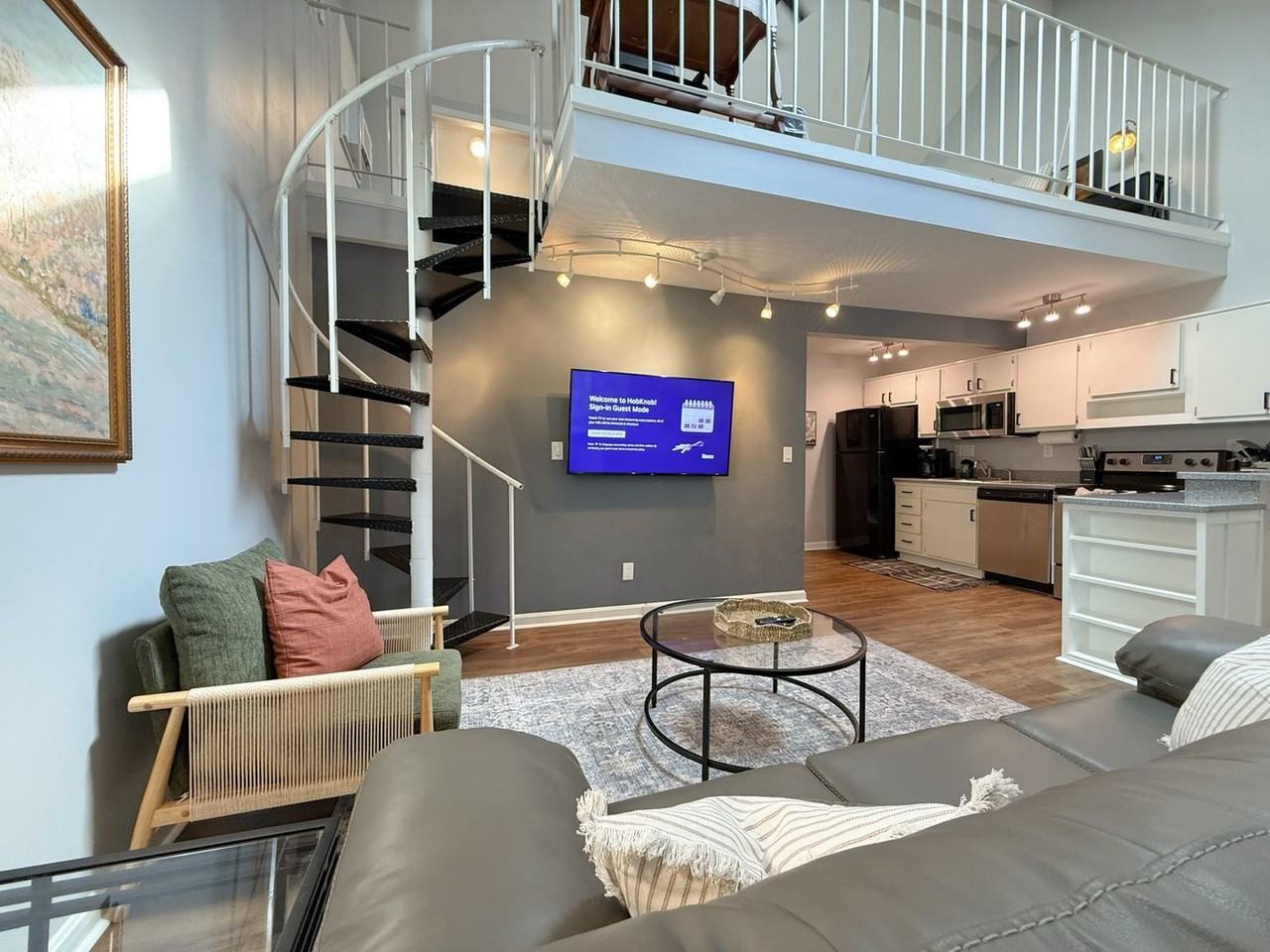 2738 Brownsboro Rd - Photo 7 of 25