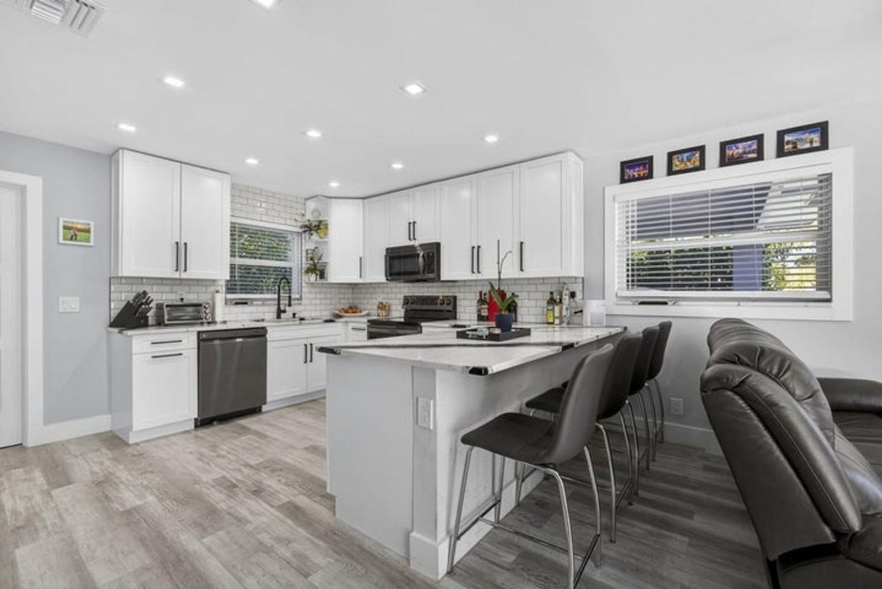 2388 S Wallen Dr - Photo 2 of 23