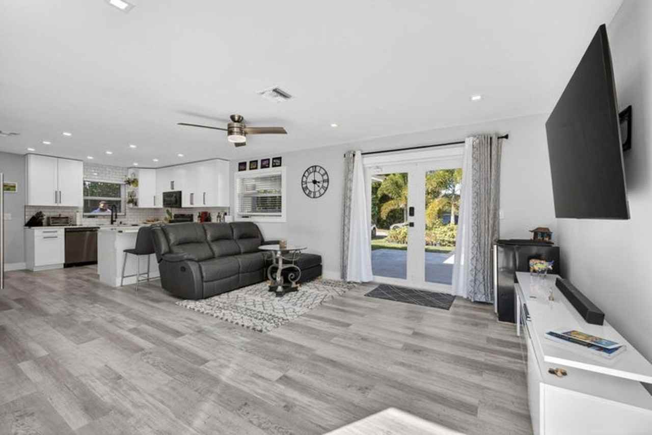 2388 S Wallen Dr - Photo 7 of 23