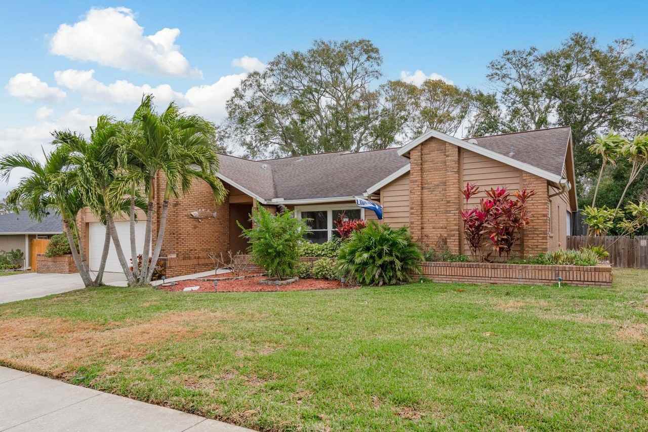 2827 Enisgrove Dr - Photo 2 of 41