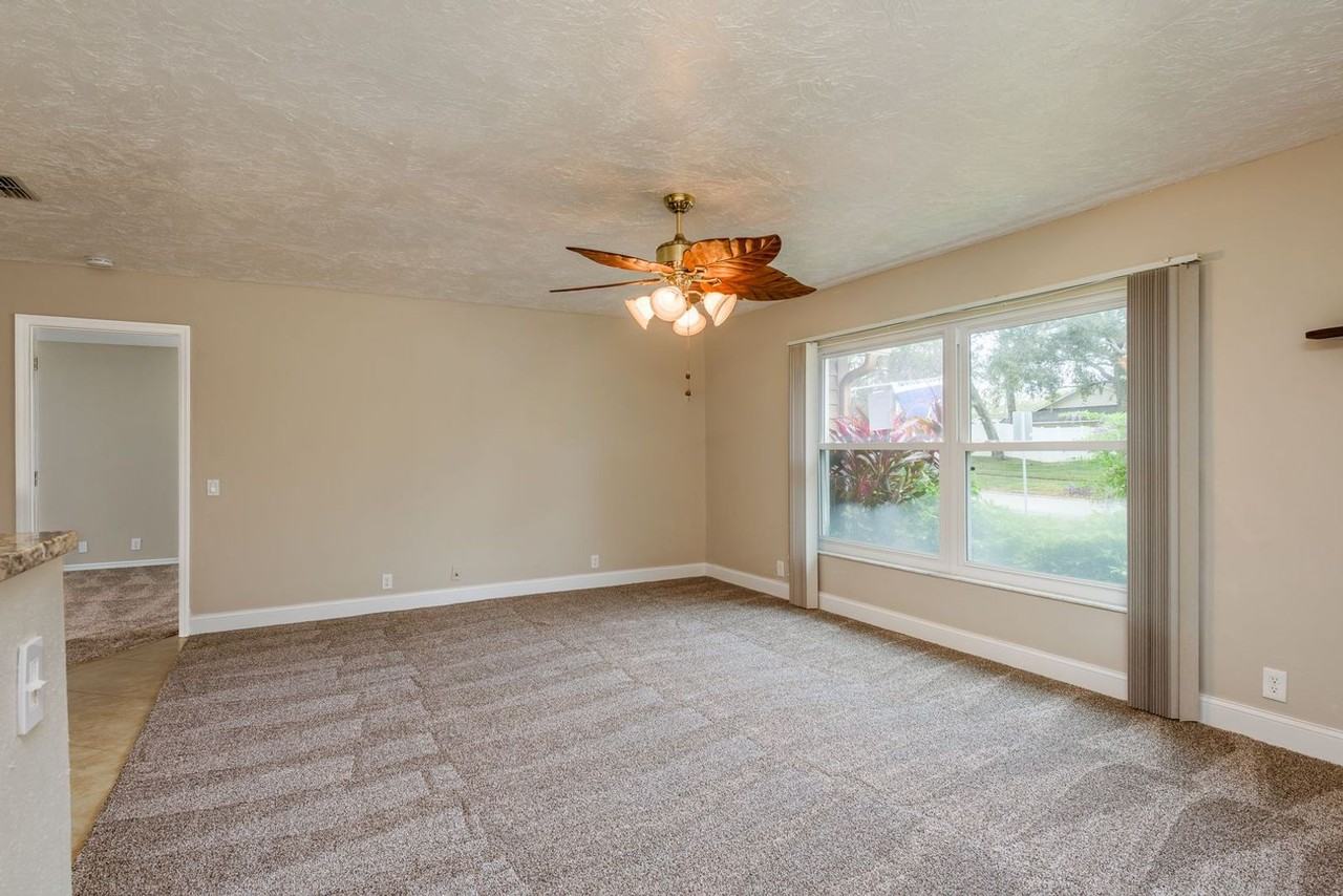 2827 Enisgrove Dr - Photo 7 of 41