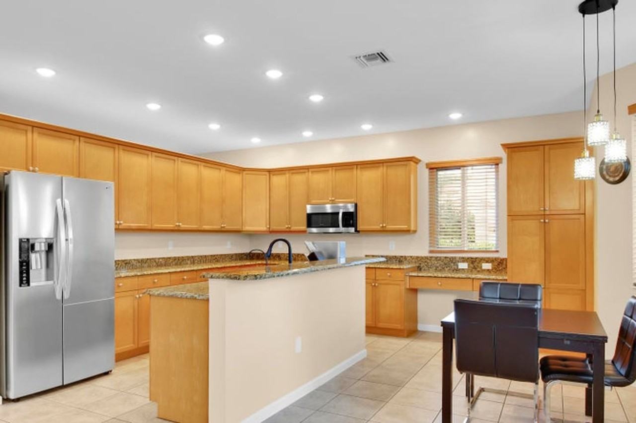 9022 Dupont Pl - Photo 2 of 23