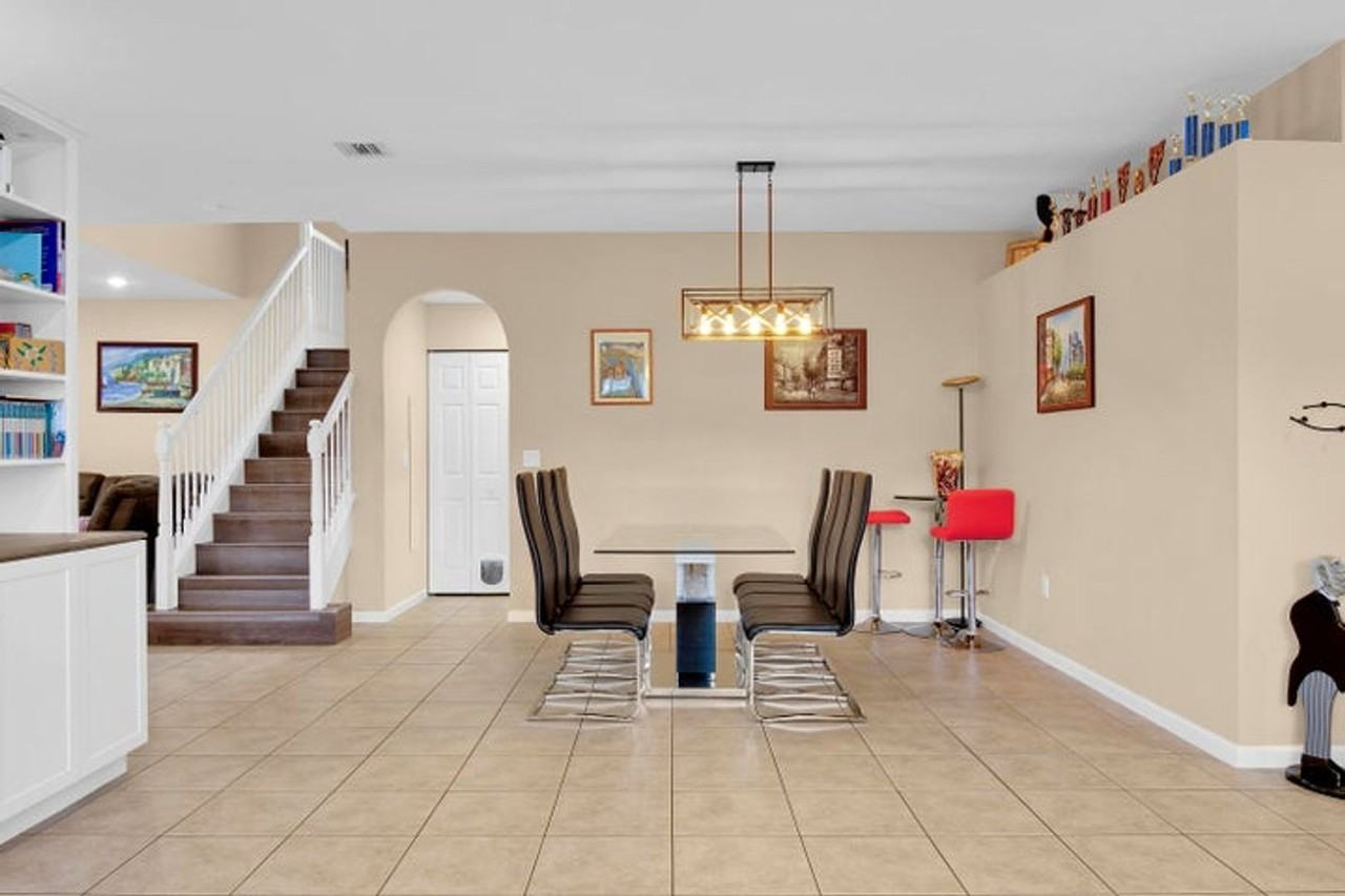 9022 Dupont Pl - Photo 7 of 23