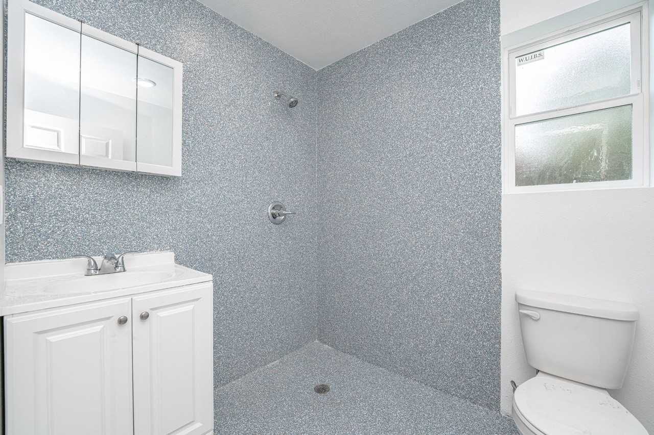 250 E 79th St - Photo 5 of 5