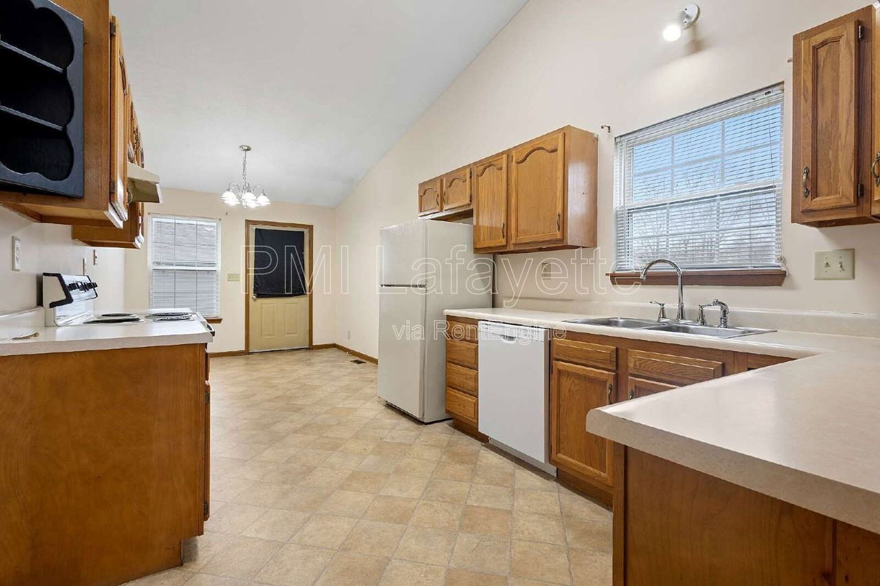 512 Duroc Ct - Photo 5 of 13