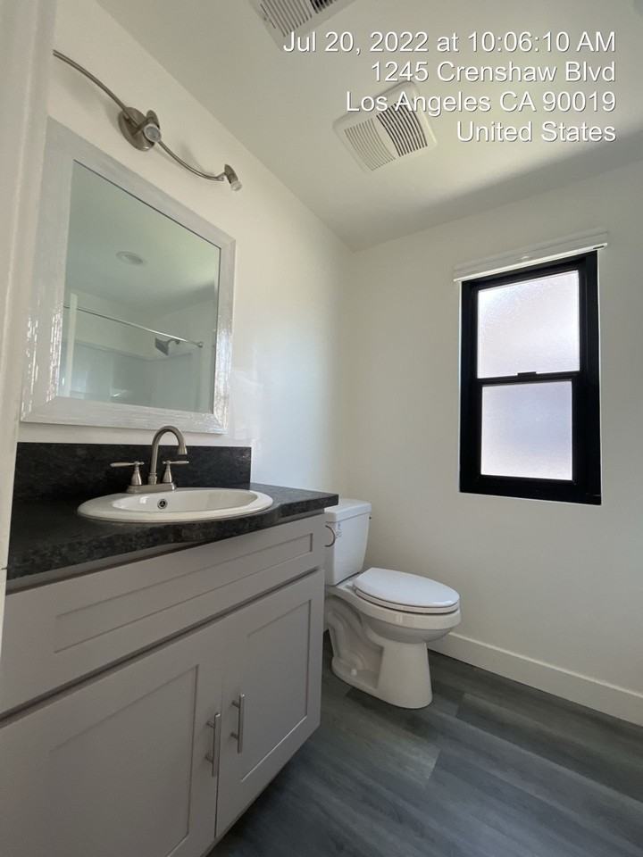 rwg - 1245 Crenshaw Blvd - Photo 2 of 10