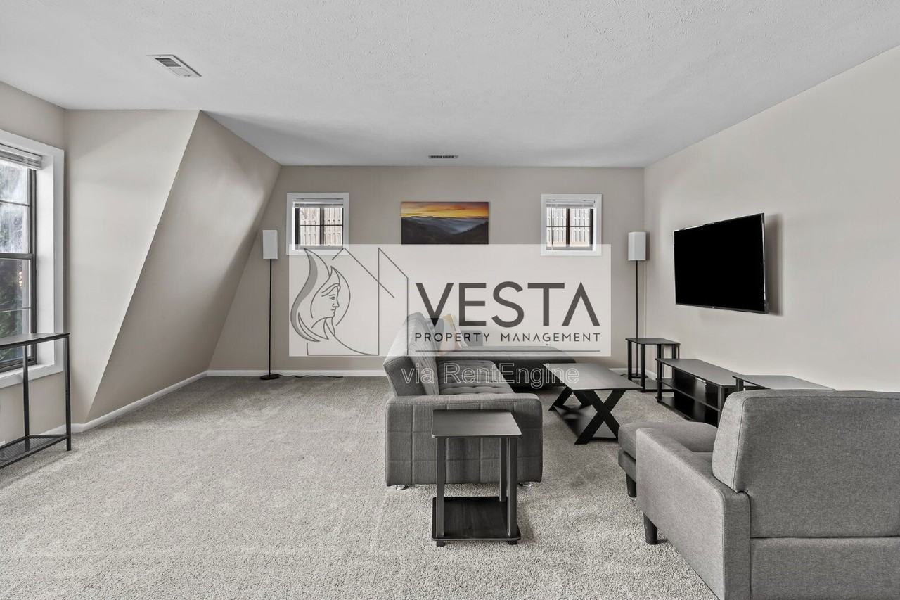 588 Ray Hill Rd #D - Photo 4 of 50