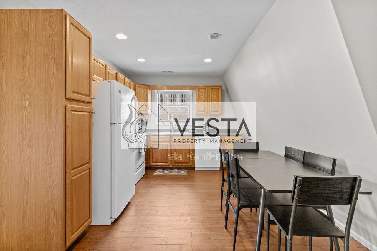 588 Ray Hill Rd #D - Photo 7 of 50