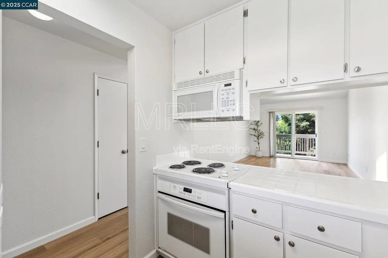 3847 Vineyard Ave #31 - Photo 4 of 16