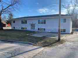 featured image of 284 Windsor Ter #1