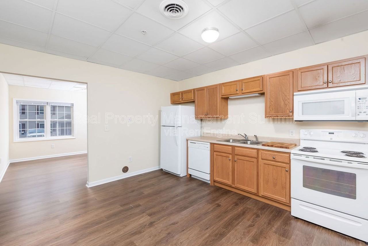 1009 Seth Dr #505 - Photo 5 of 15