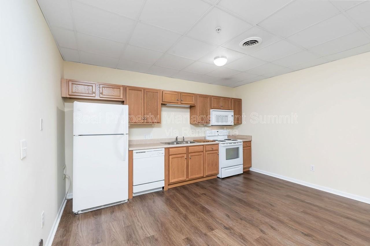 1009 Seth Dr #505 - Photo 6 of 15