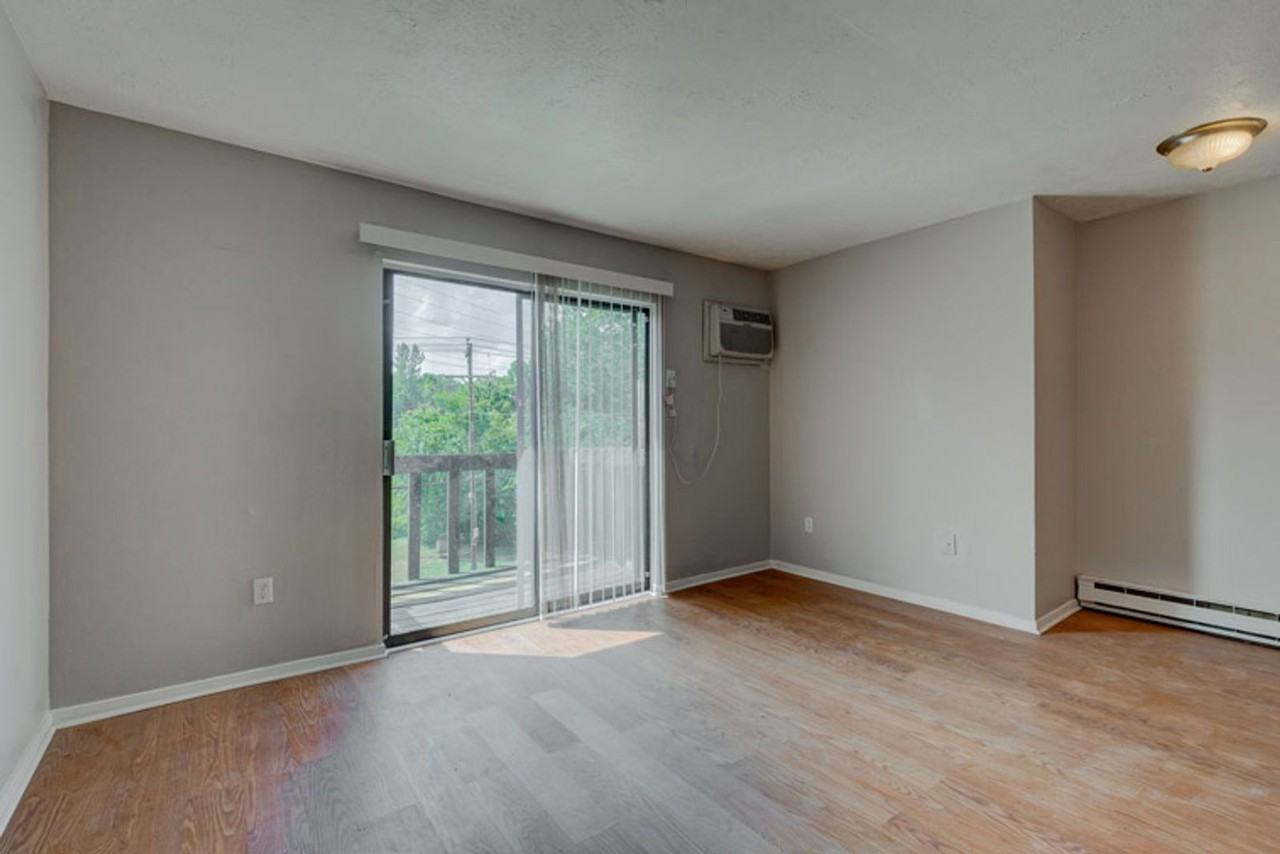 422 S Miami Ave #9 - Photo 3 of 15