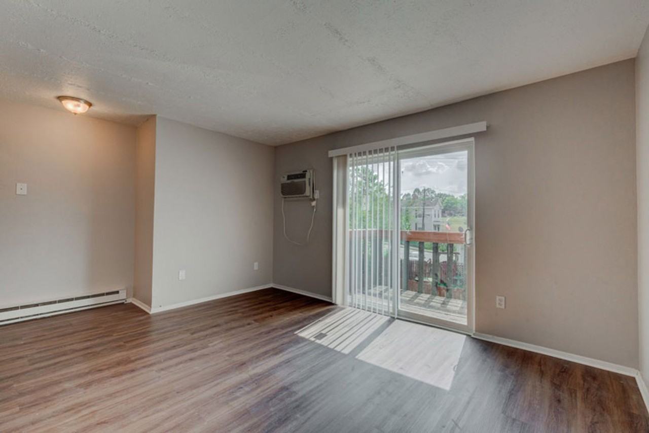 422 S Miami Ave #9 - Photo 4 of 15