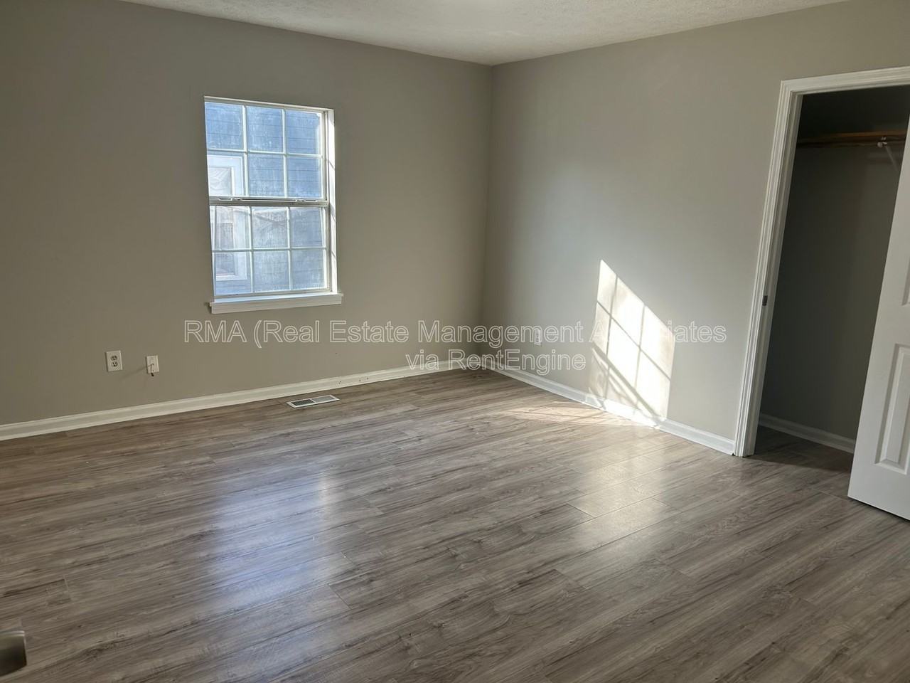 214 W Central Ave - Photo 6 of 10