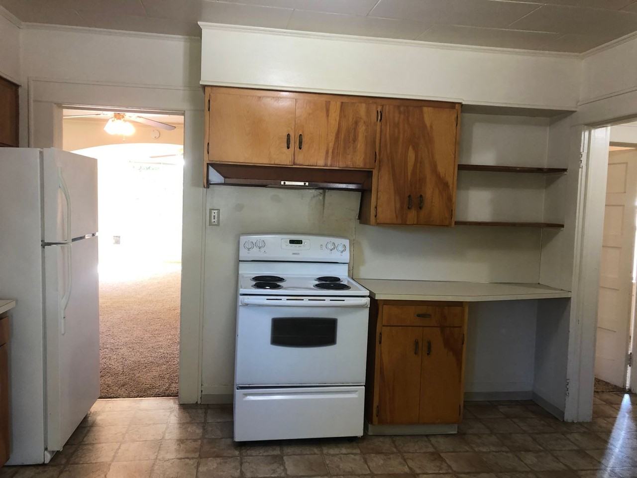 346 4th St - Photo 5 of 17