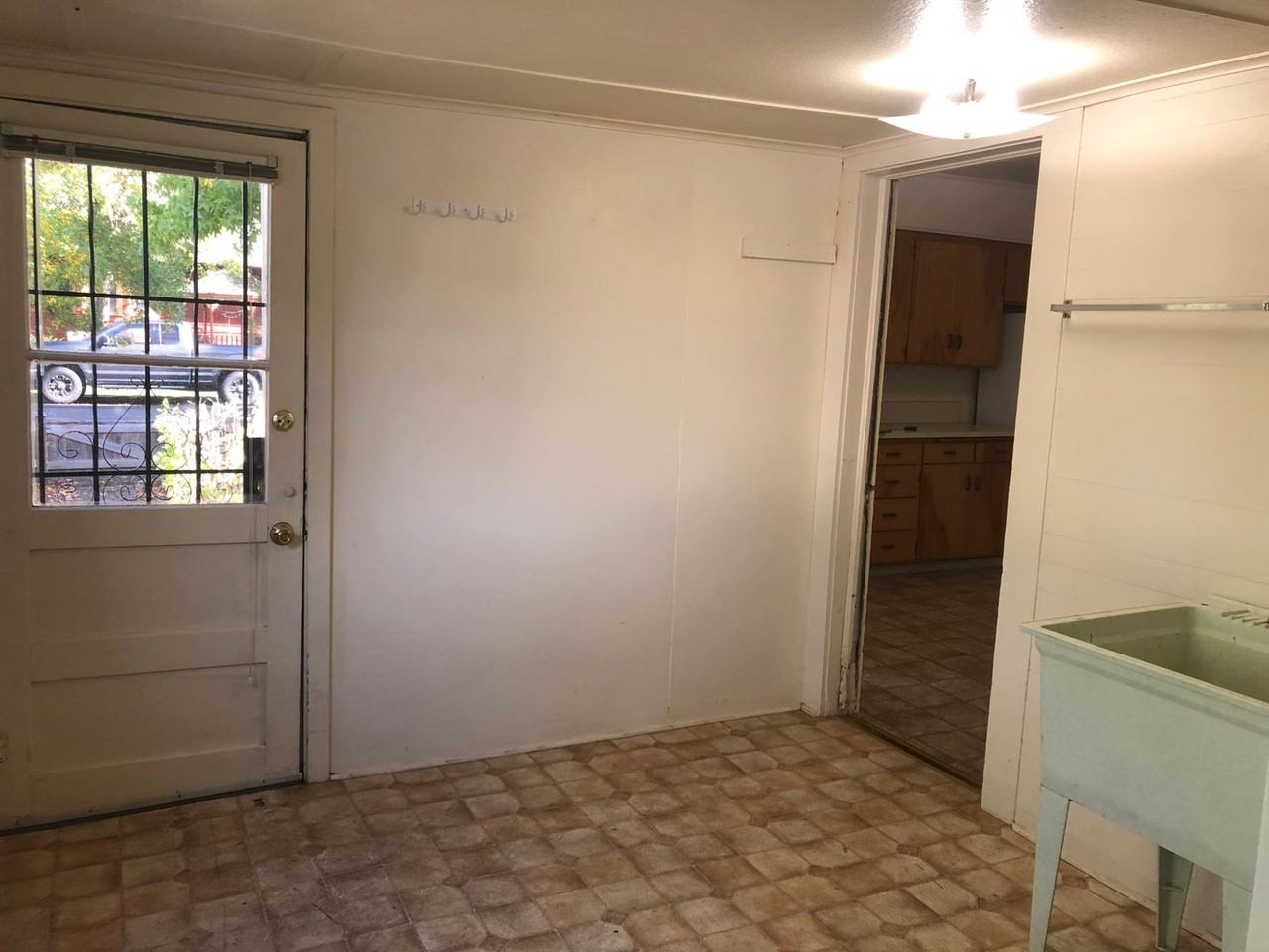 346 4th St - Photo 7 of 17