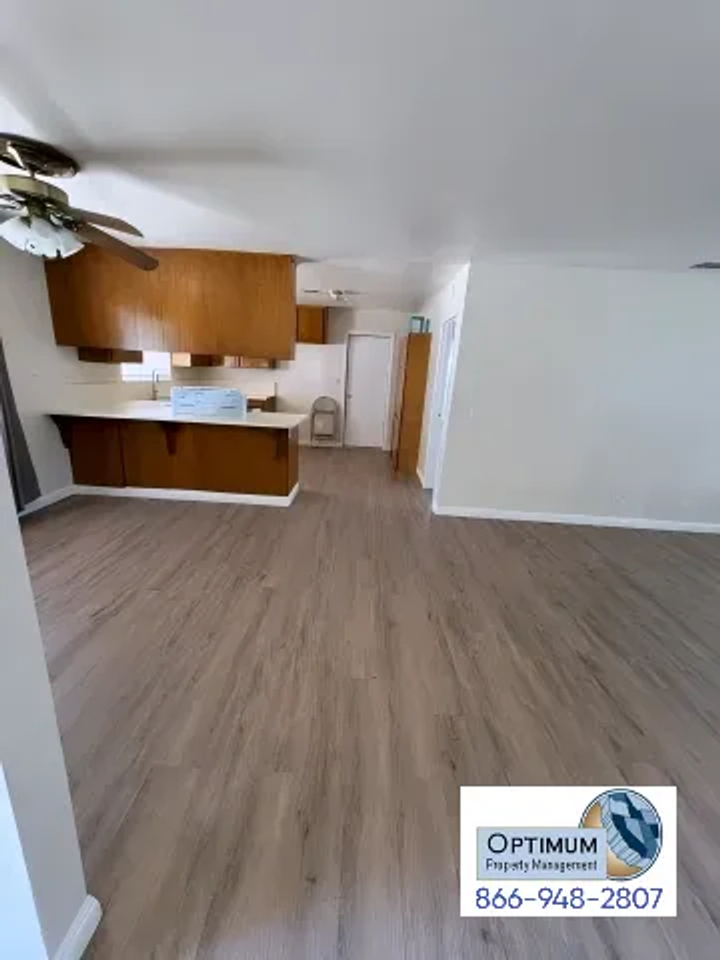 10401 Victor Ave - Photo 5 of 25