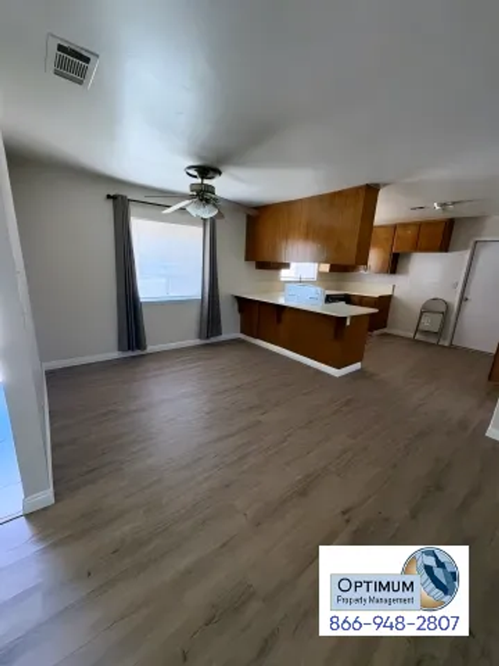 10401 Victor Ave - Photo 6 of 25
