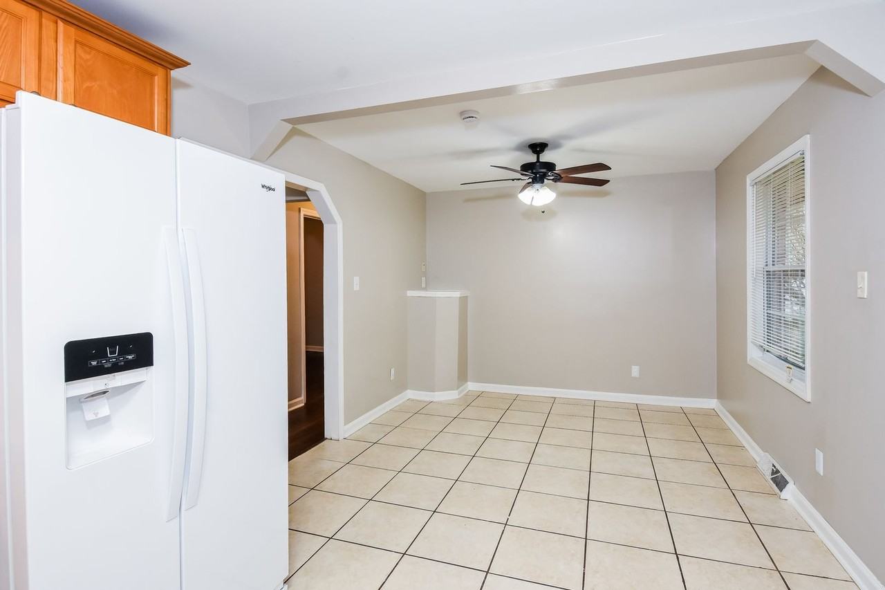 2391 Woodland Dr Nw - Photo 6 of 16