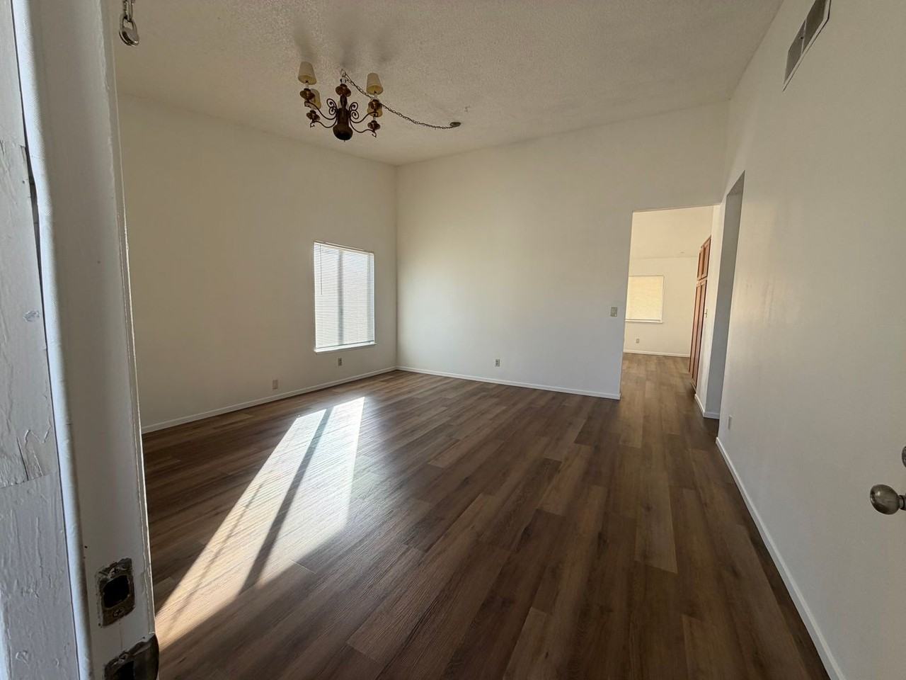 6301 Copperfield Ave - Photo 3 of 32