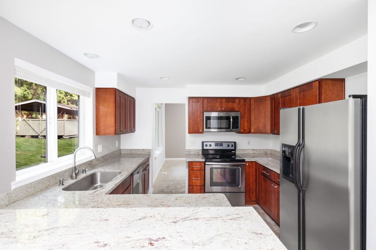 13250 235th Pl Se - Photo 2 of 27