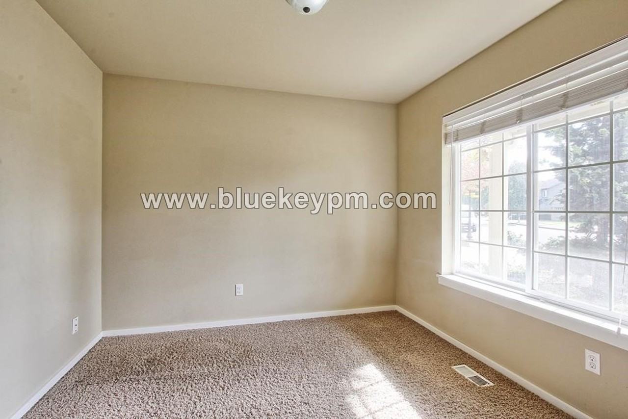 10920 Ne 113th St - Photo 3 of 23