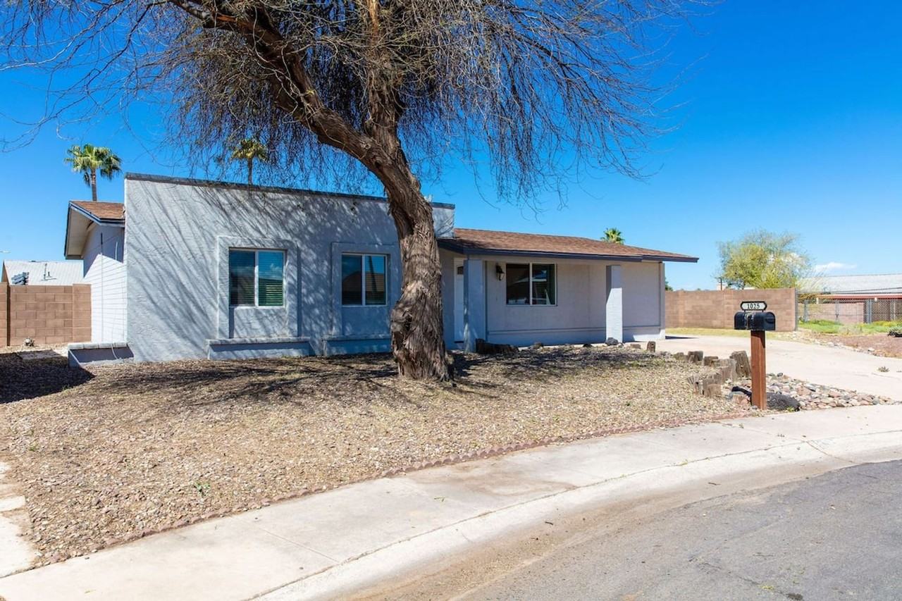 1025 N Menze St - Photo 4 of 36