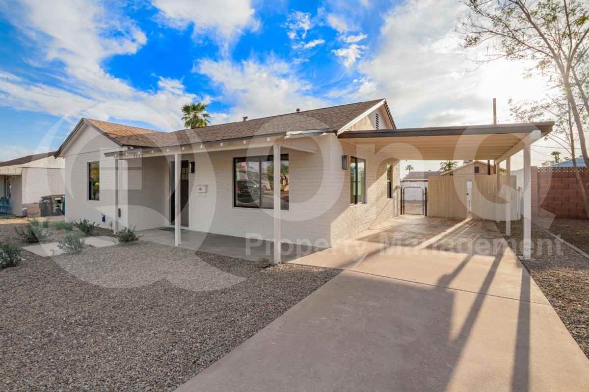 9042 N 3rd Ave - Photo 6 of 36