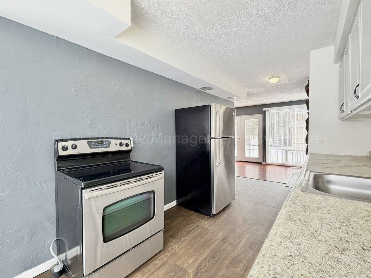 16854 Linwood St - Photo 7 of 28