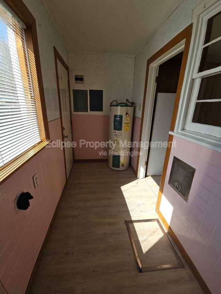 427 Madison St - Photo 6 of 27