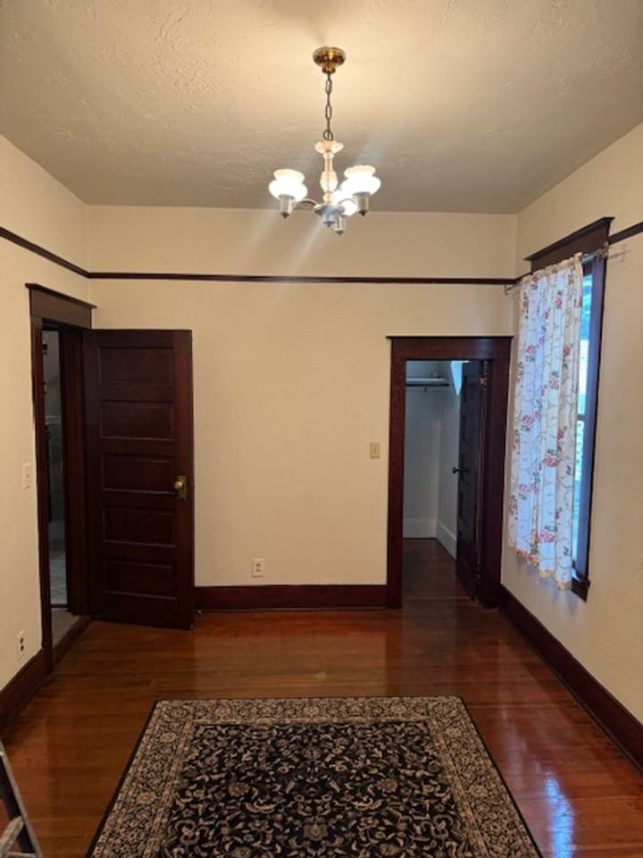 513 Newtown St - Photo 5 of 19