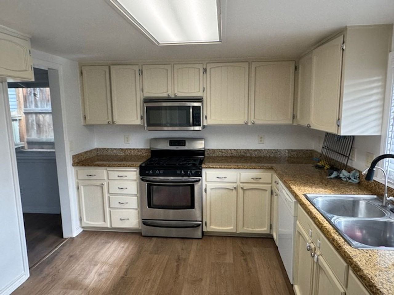 3056 Jason Way - Photo 2 of 21