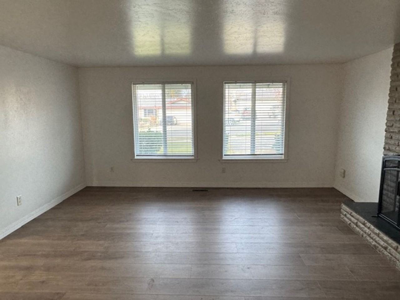 3056 Jason Way - Photo 3 of 21