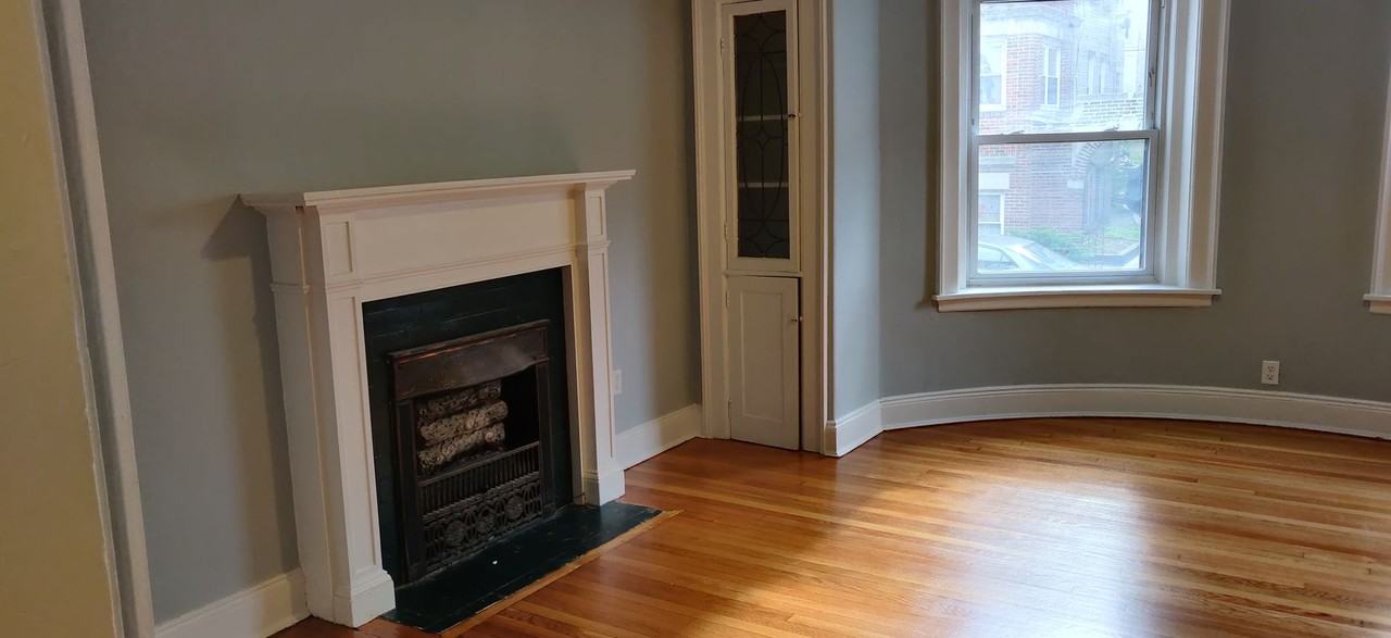 32 Boulevard Ter #8 - Photo 2 of 24