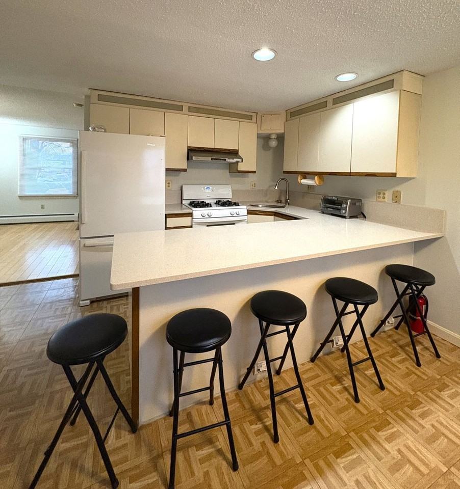 71 E St - Photo 6 of 23