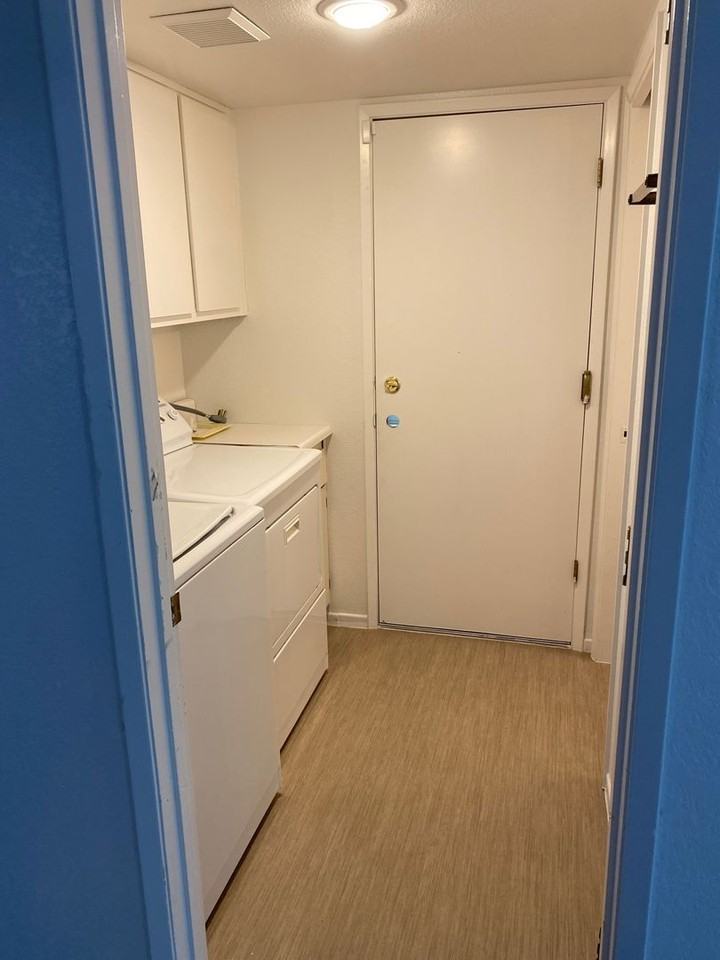 1543 Satellite Dr - Photo 2 of 17