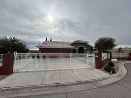 featured image of 5965 Desert Oasis Cir