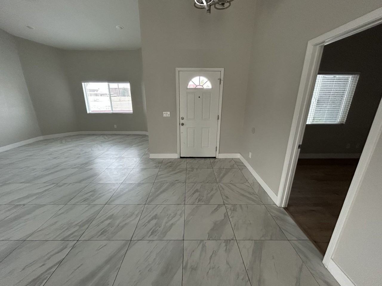 5965 Desert Oasis Cir - Photo 3 of 32