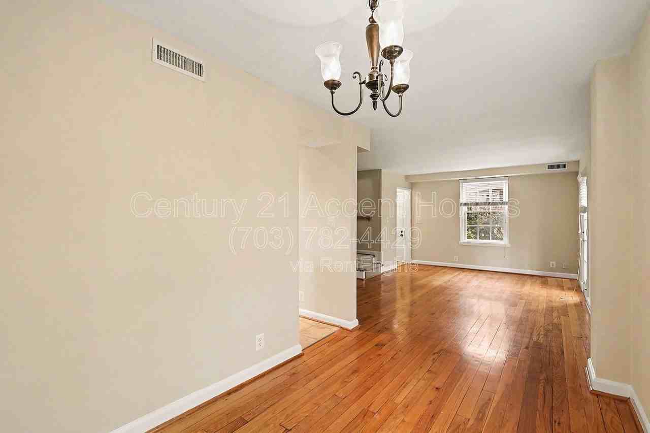 3342 S Wakefield St #B - Photo 3 of 30