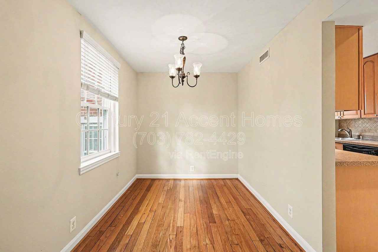 3342 S Wakefield St #B - Photo 4 of 30