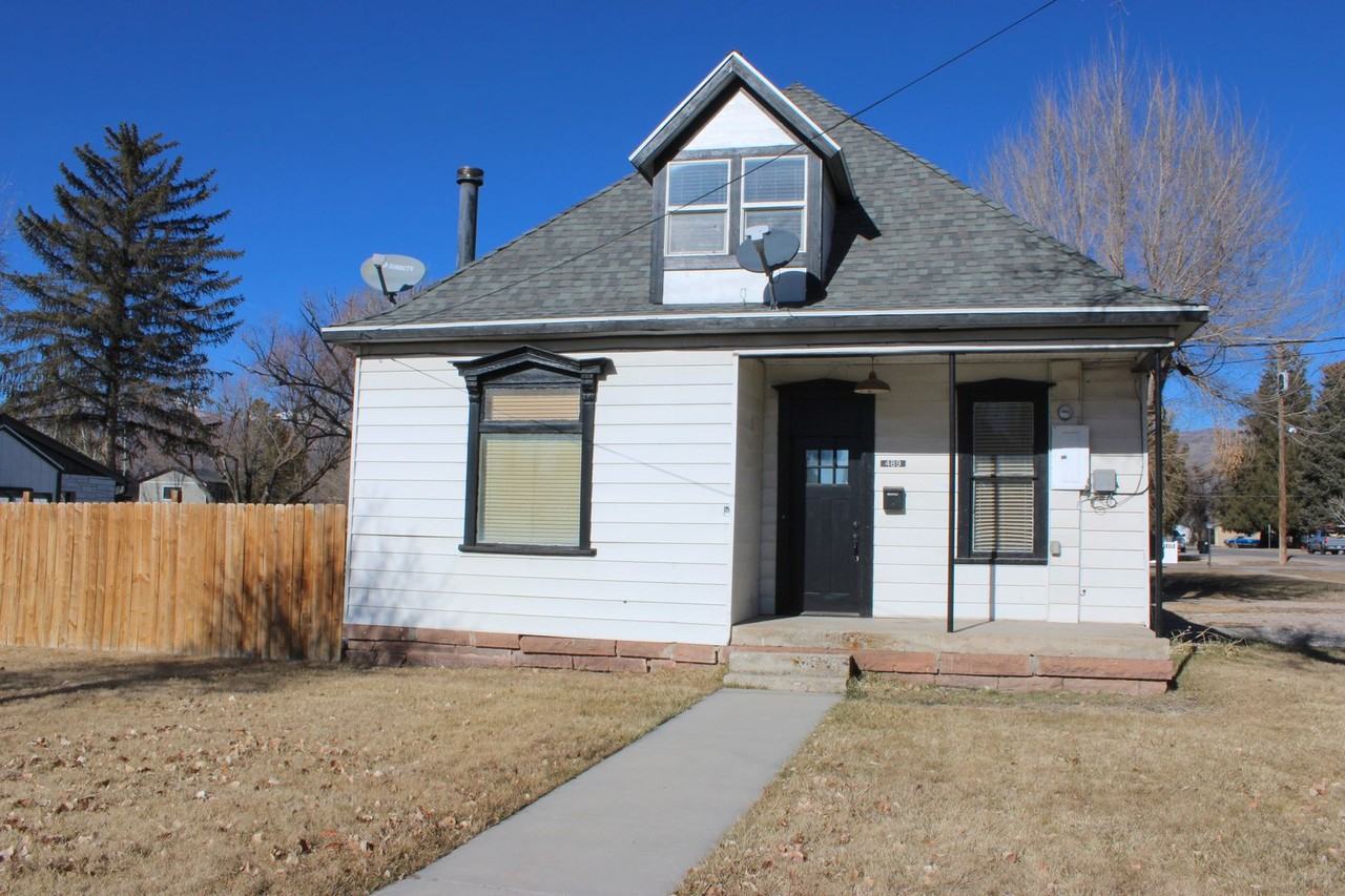 489 E Center St - Photo 2 of 29