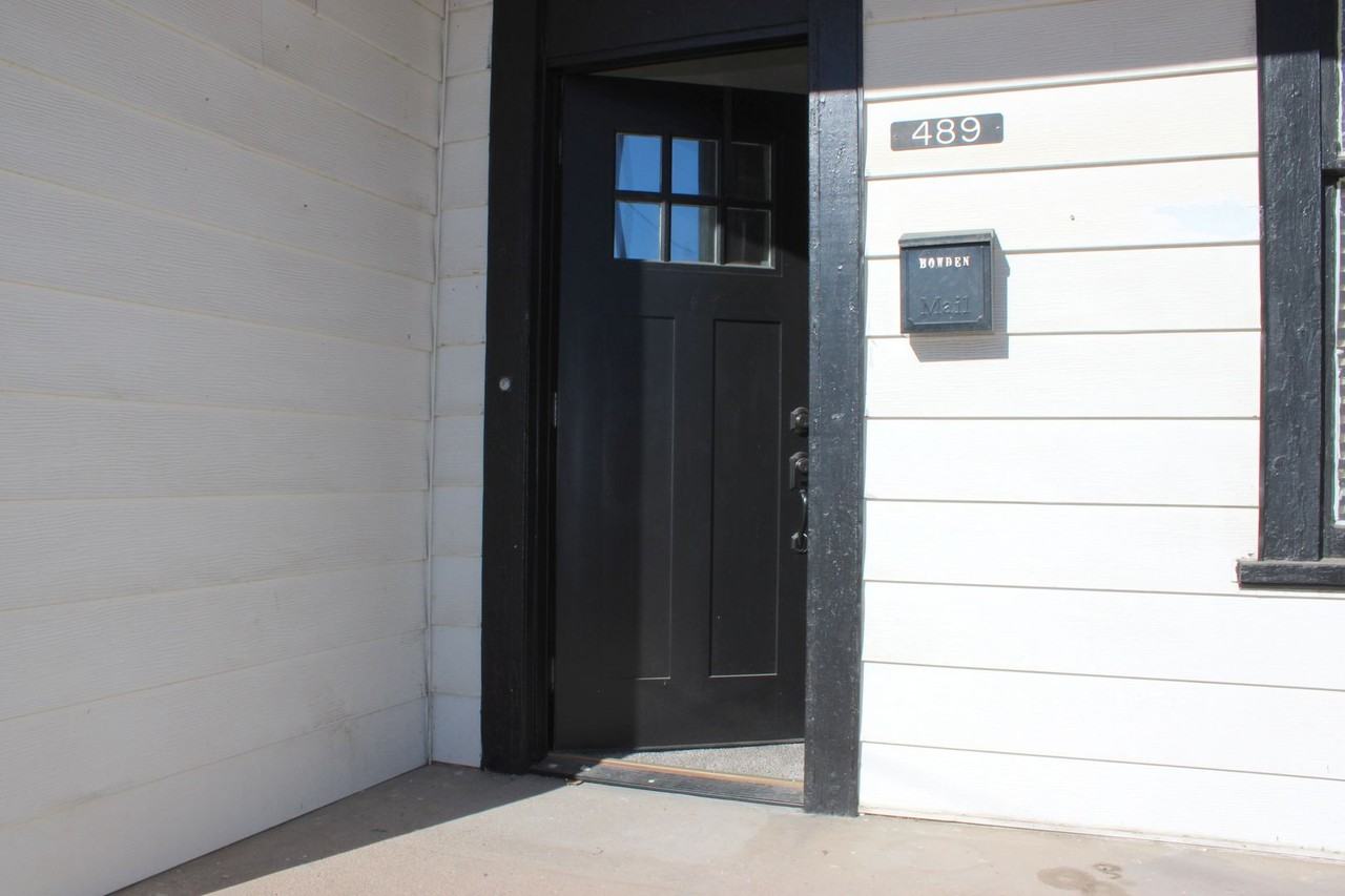 489 E Center St - Photo 3 of 29