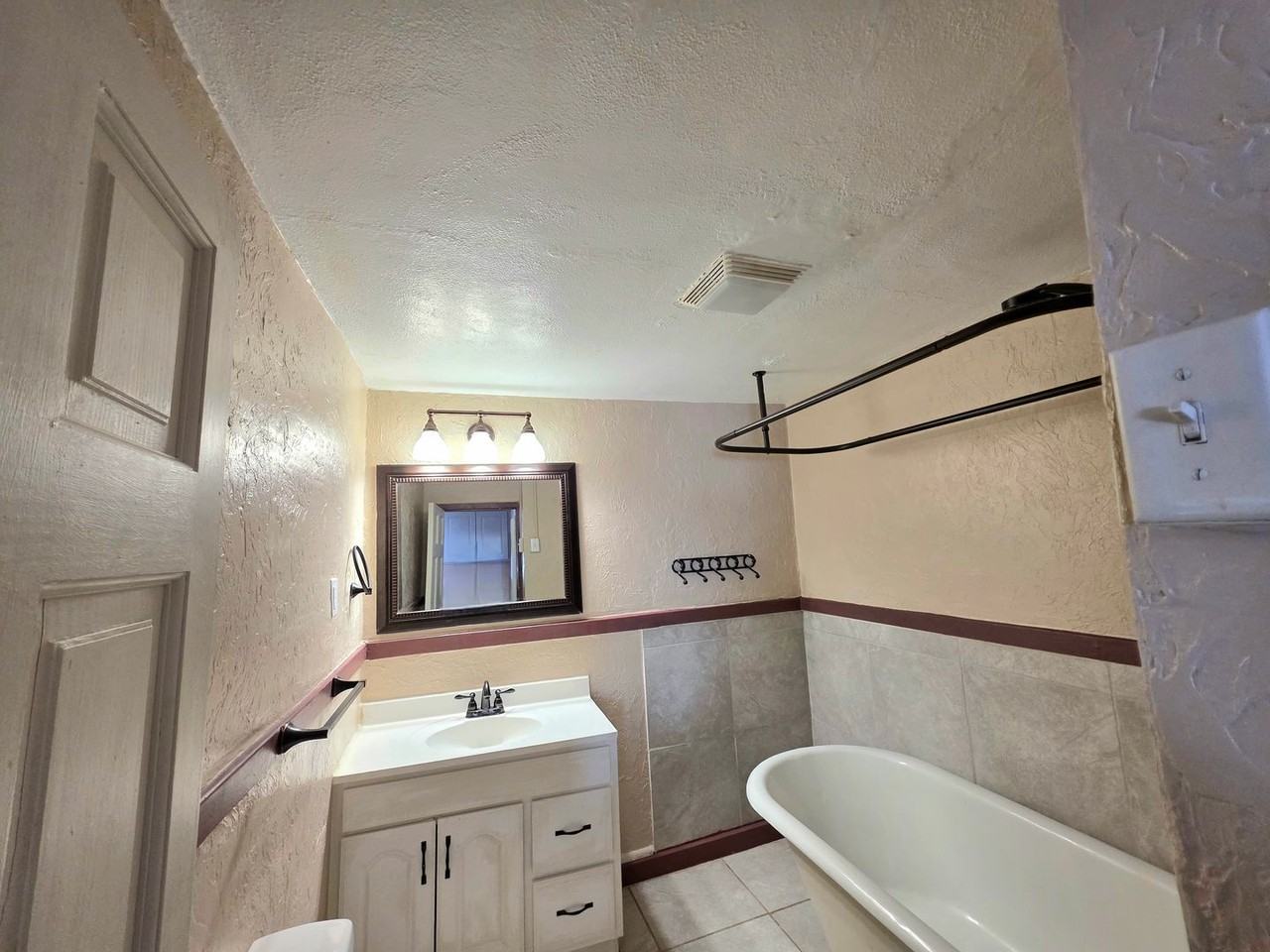 2525 California St - Photo 6 of 11