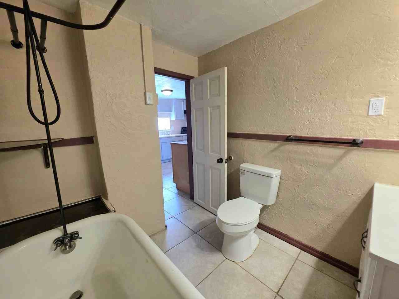 2525 California St - Photo 7 of 11