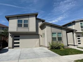 featured image of 75 Ne Cessna Dr #1