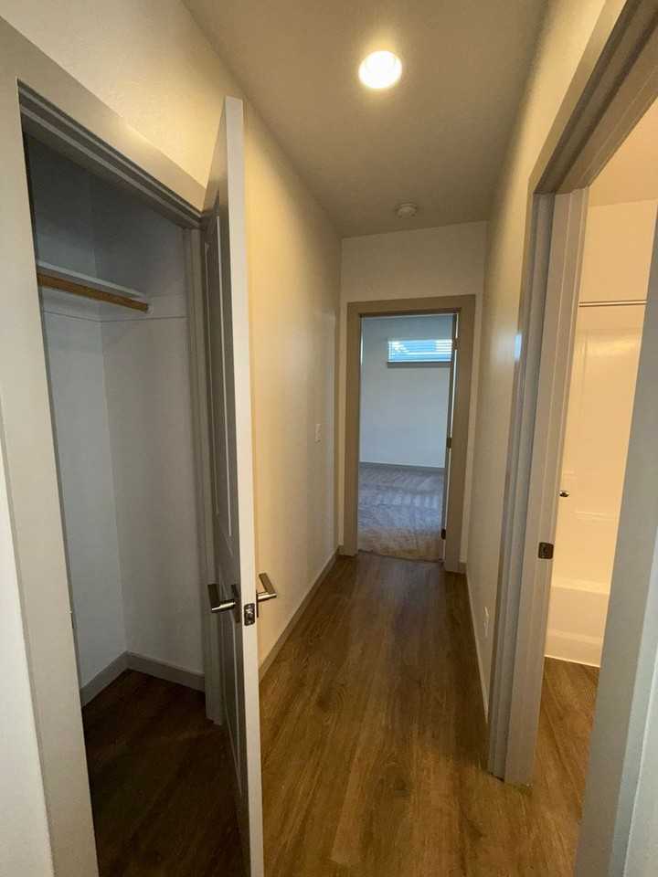 75 Ne Cessna Dr #1 - Photo 7 of 18