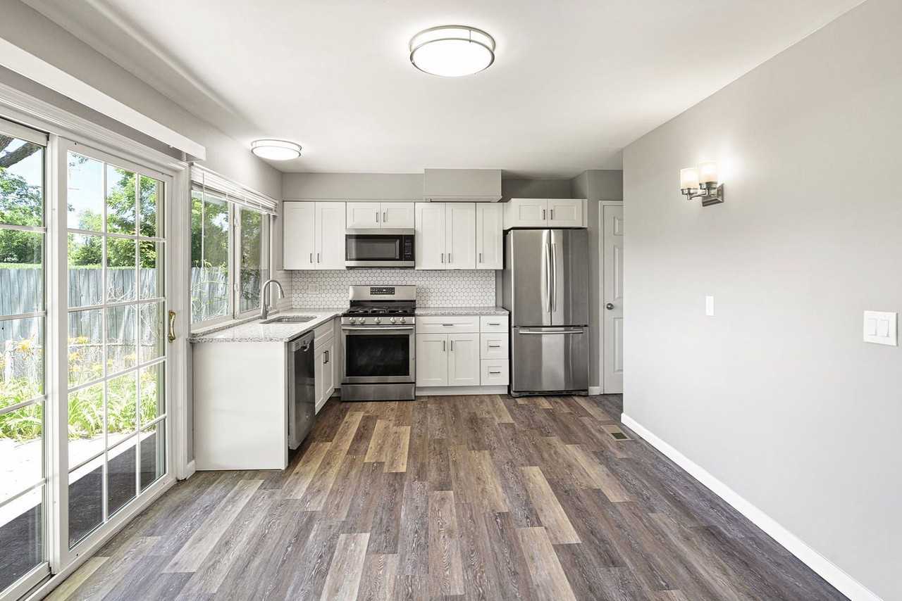 3483 Norberg Dr - Photo 4 of 17